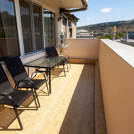 Big Terrace Apartment On Liberty Square 第比利斯 外观 照片